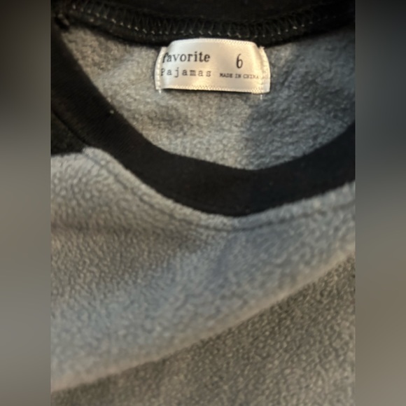 🎄Bundle kids Christmas Pajama set of 2 size 6 From Hanes & Members Mark - Picture 7 of 8